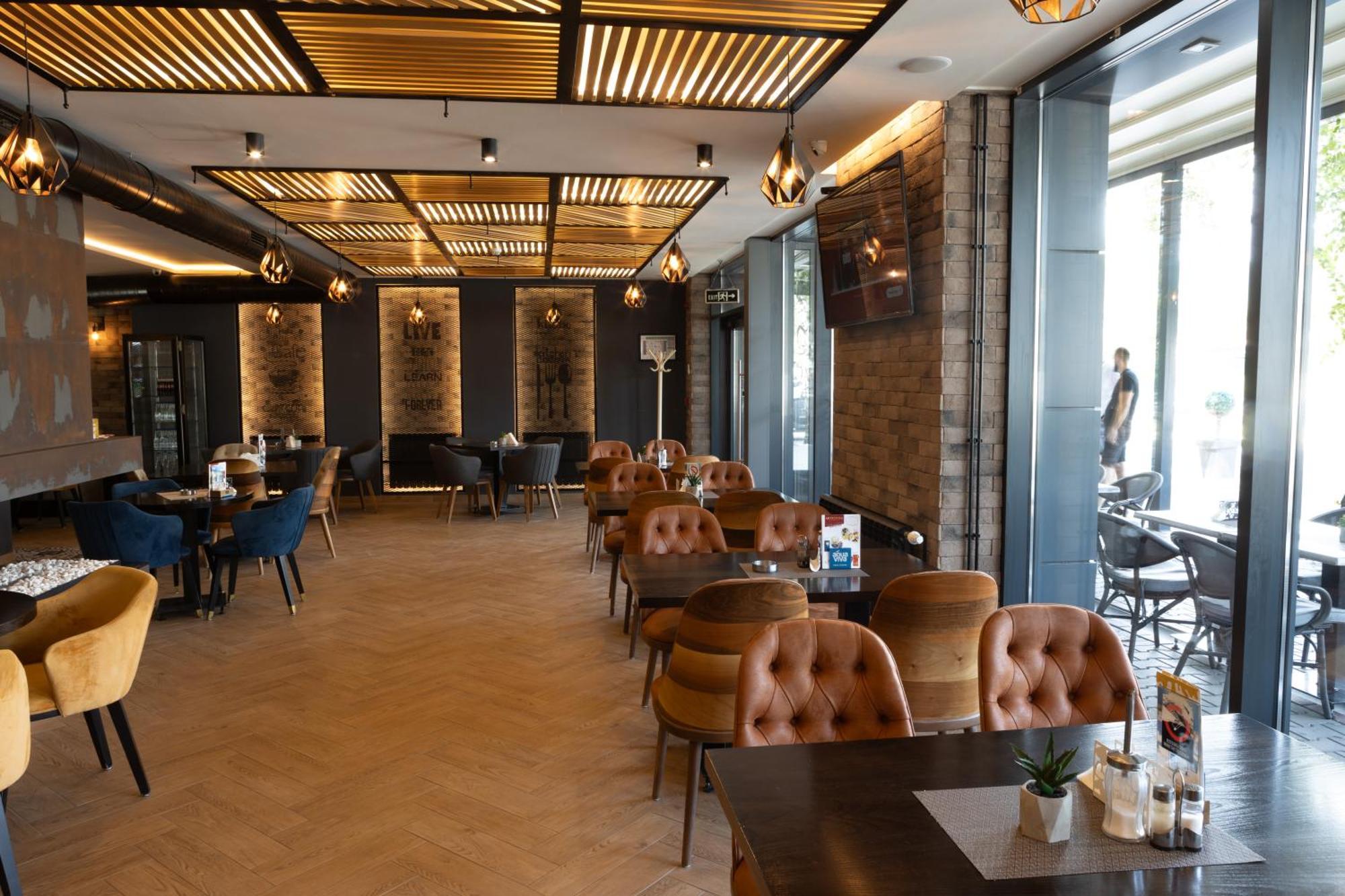 Hotel M Star Novi Pazar Ngoại thất bức ảnh