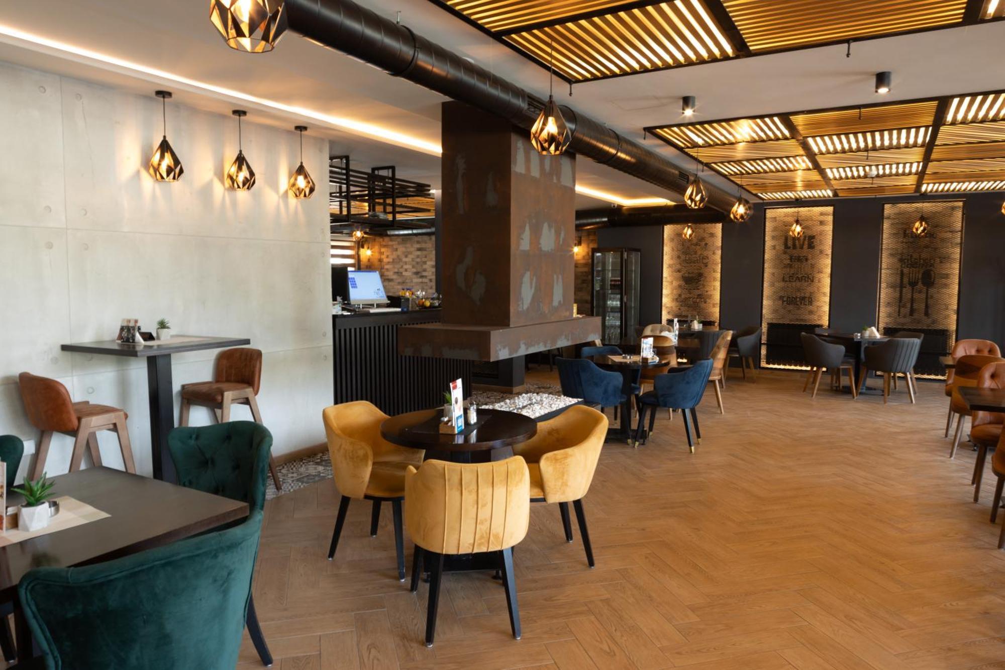 Hotel M Star Novi Pazar Ngoại thất bức ảnh