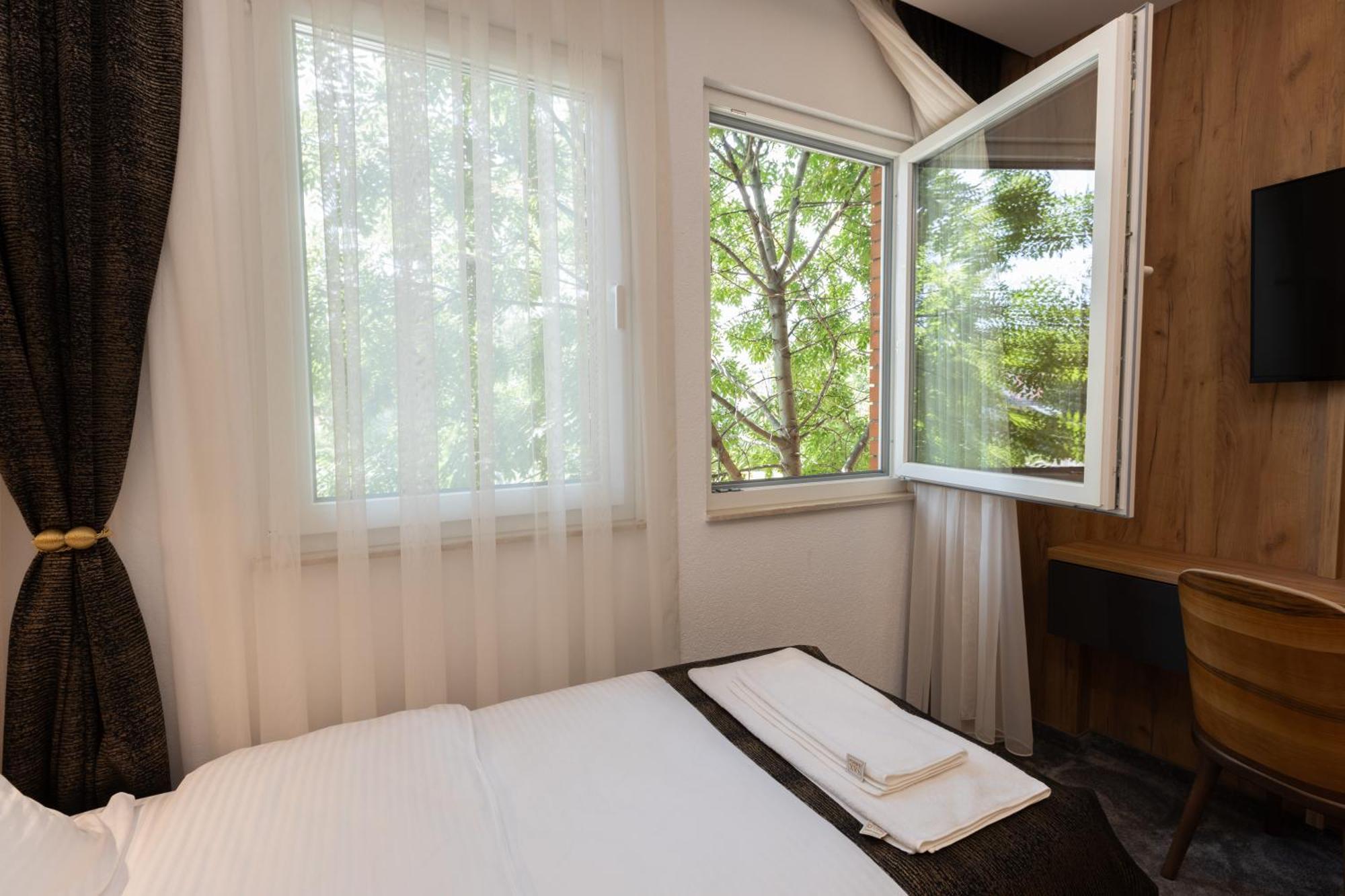 Hotel M Star Novi Pazar Ngoại thất bức ảnh