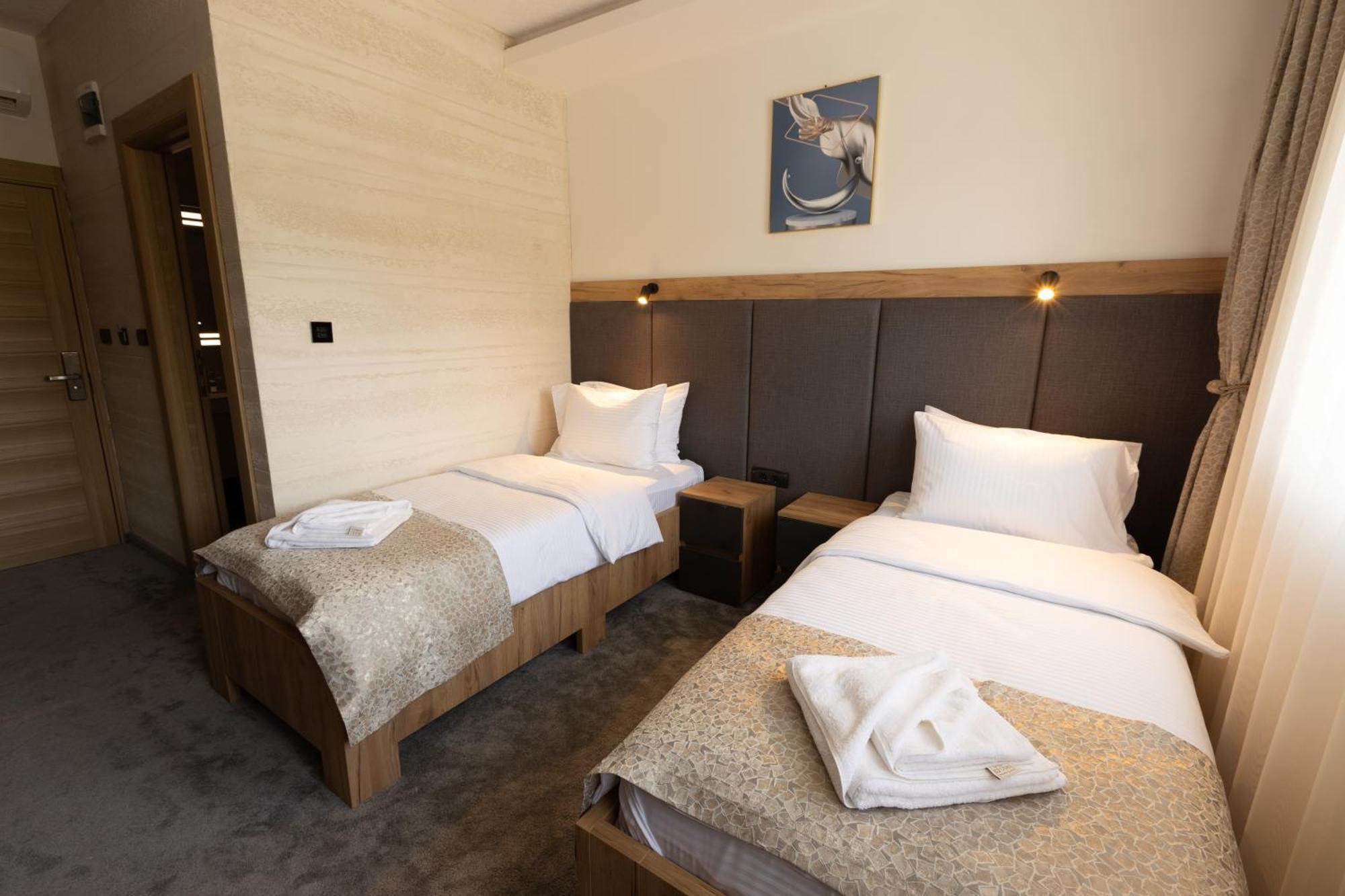 Hotel M Star Novi Pazar Ngoại thất bức ảnh