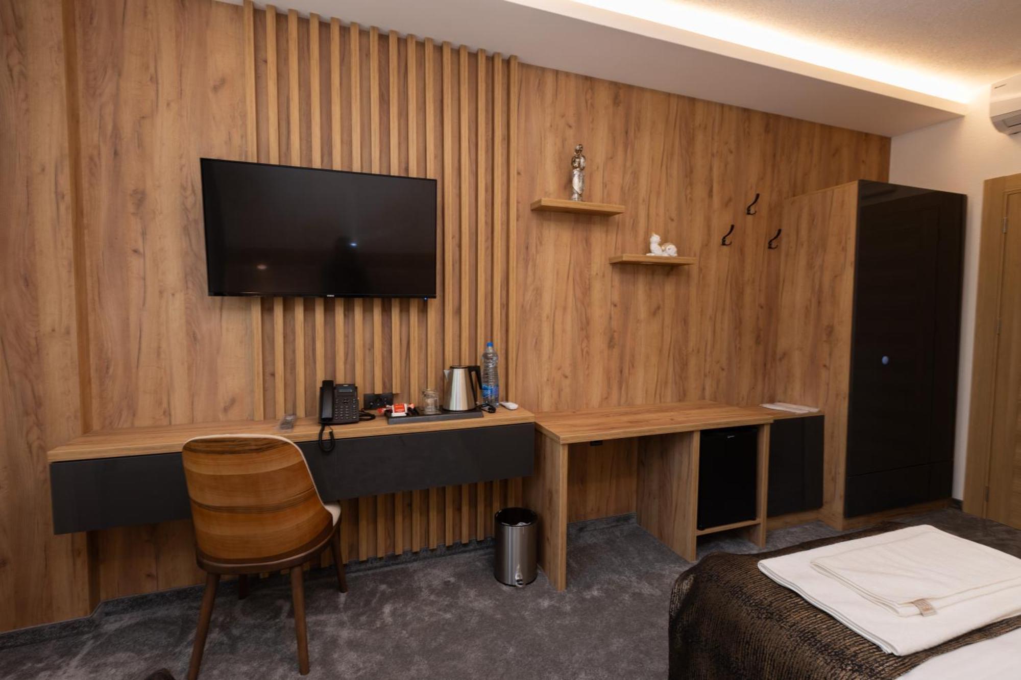 Hotel M Star Novi Pazar Ngoại thất bức ảnh